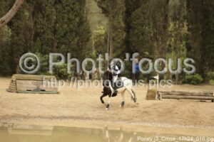 Poney_3_Cross_17h24_016.jpg