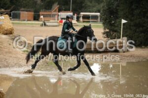 Poney_3_Cross_15h56_063.jpg