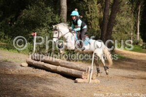 Poney_2_Cross_11h18_074.jpg